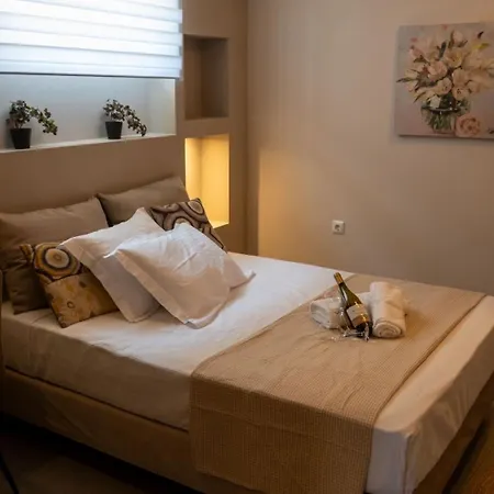 TSABAS BEACH SIDE APARTMENTS ΤΣΑΜΠΑΣ ΠΑΡΑΛΙΑΚΑ Διαμερίσματα 4 *